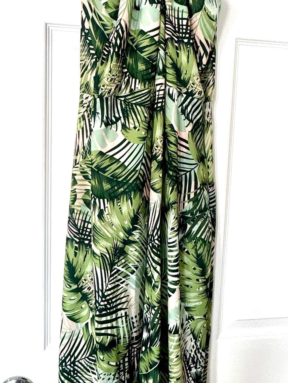 Ava & Aiden Green Tropical Leaf Print Maxi Skirt